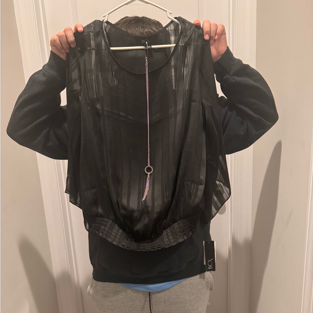 2 blouses 1 new